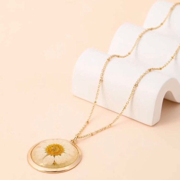 Darling Daisy Genuine Pressed Preserved Dried Gold Flower Floral Summer Necklace - Picture 10 of 16